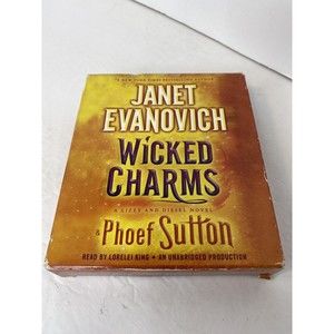 Lizzy and Diesel Novels Ser.: Wicked Charms by Janet Evanovich (2015, Compact...